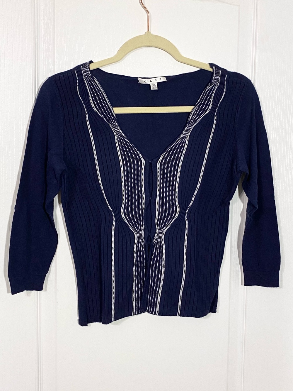 CAbi Textured White Stripe Detail Ribbed Knit 3/4 Sleeve Cardigan Navy Size XS